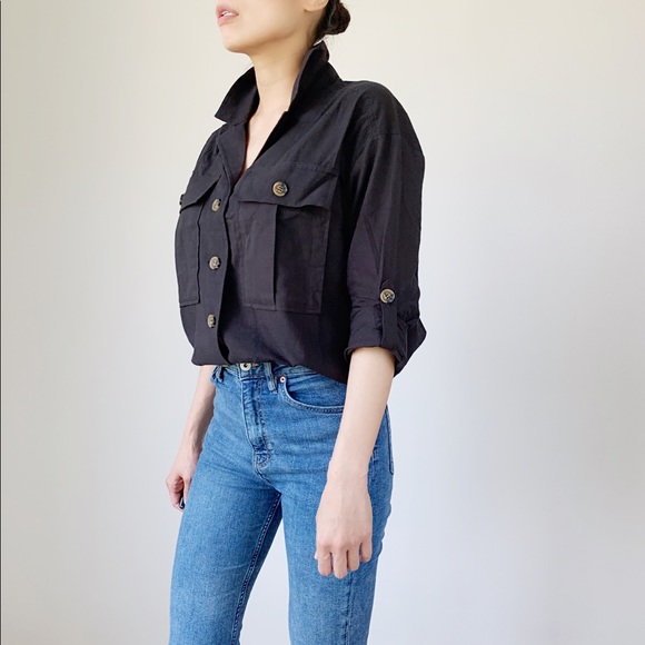 Stylish Black Utility Shirt with Functional Pockets - Picture 2 of 7